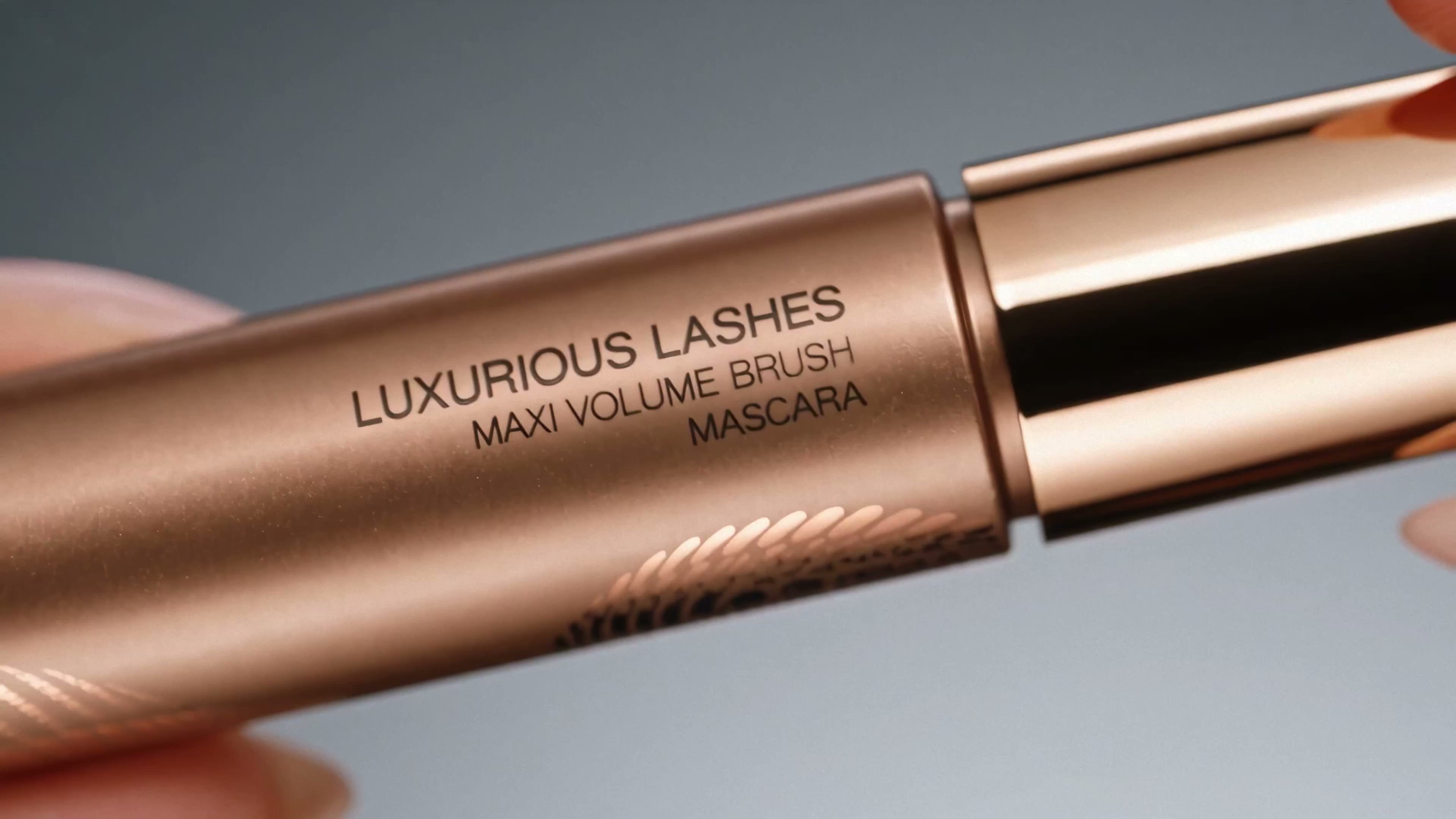 Kiko Milano Luxurious Lashes mascara barrel