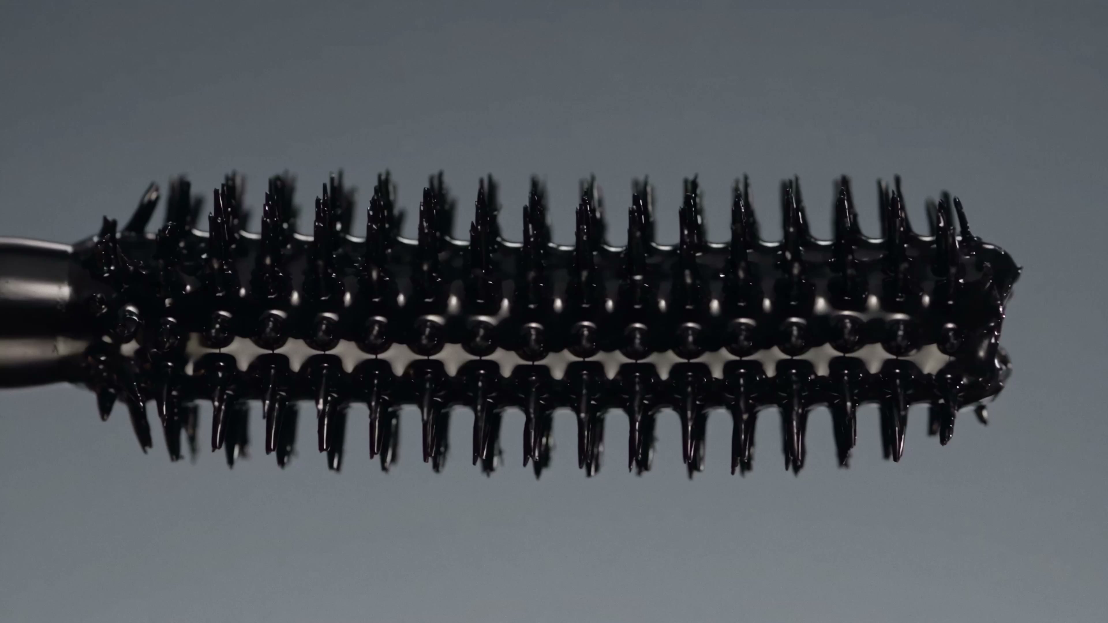 Kiko Milano Luxurious Lashes